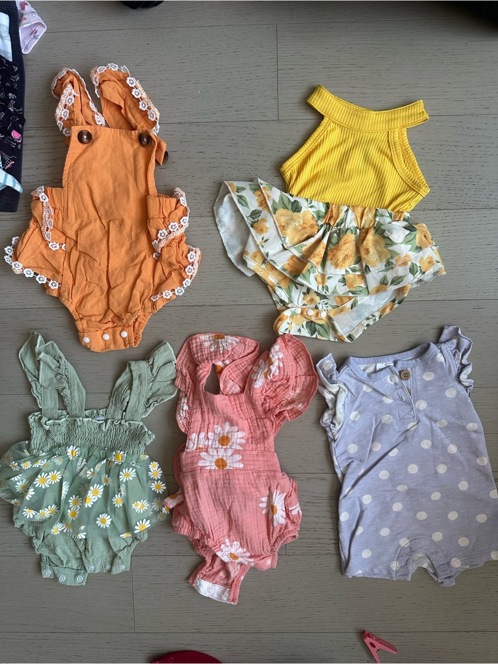 Pack of 5 cute rompers